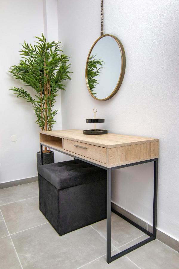 Luxury Apartment In The Center Rhodes City ภายนอก รูปภาพ